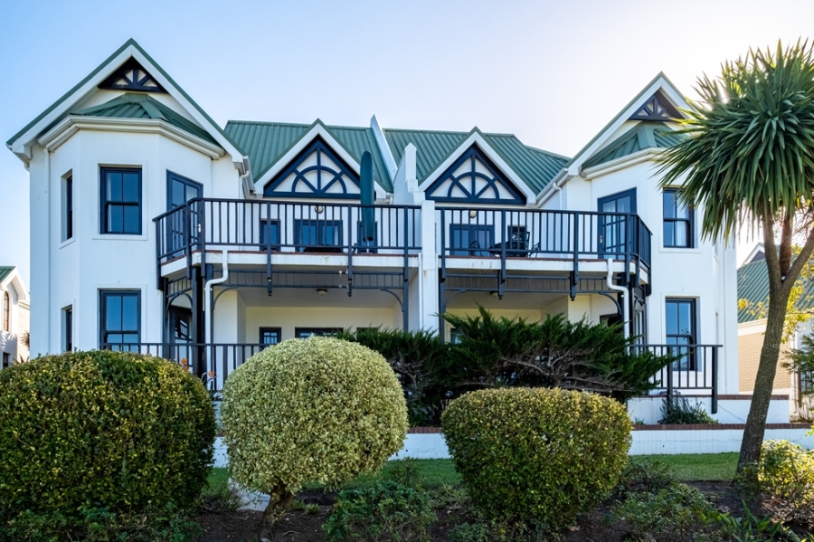 To Let 3 Bedroom Property for Rent in Fancourt Western Cape
